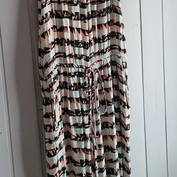 Rare Patterned Jumpsuit - Picture 2 of 9